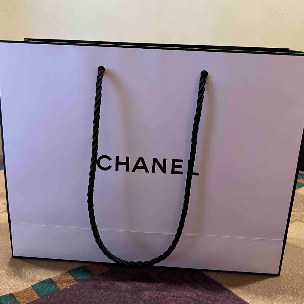 Chanel shopping bag, brand new!